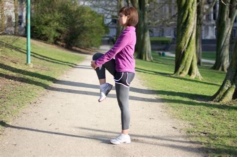 The 8 Best Stretches To Do Before Running Running