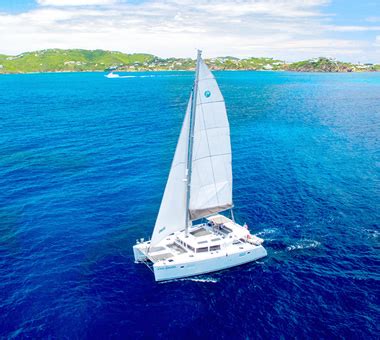 Spend the Day on a Yacht Charter in St. Thomas, VI | Caribbean Charter