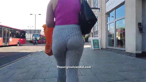 FAT ASS JIGGLING ThisVid
