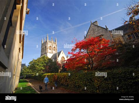 Grove Oxfordshire Hi Res Stock Photography And Images Alamy