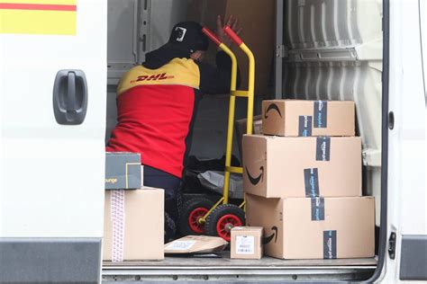 Dhl Amazon Paket Zur Ckschicken Das Gilt Jetzt F R Kunden Derwesten De