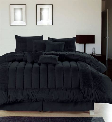 20 Black Comforter Bedroom Ideas