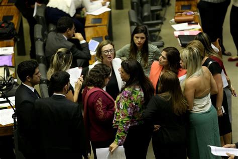 Bancada Feminina é A Maior Da História E Enfrenta Barreiras Folha Pe