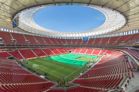 Estádio Nacional Mané Garrincha Arte Fora do Museu