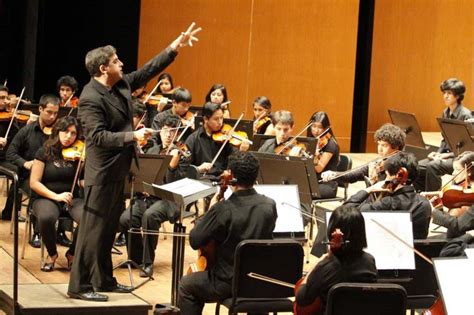 Orquesta Sinfónica Nacional Juvenil Bicentenario en concierto dedicado