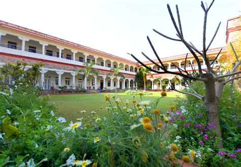 Maharani Gayatri Devi Girls Public School, Jaipur | The Academic Insights