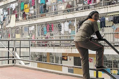 Infancia Tras Las Rejas Realidad De Niños Y Mujeres En La Cárcel El