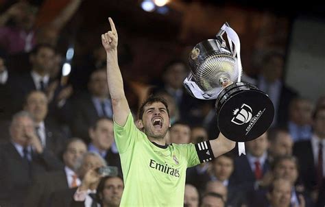 Sport Football Spain Real Madrid Player Iker Casillas Hd