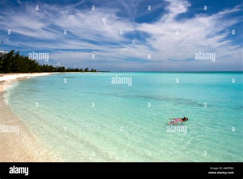 Girl Snorkeling Gordons Beach Long Island Bahamas Stock Photo Alamy