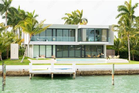 Luxurious Mansion On Star Island In Miami Stock Photo Adobe Stock