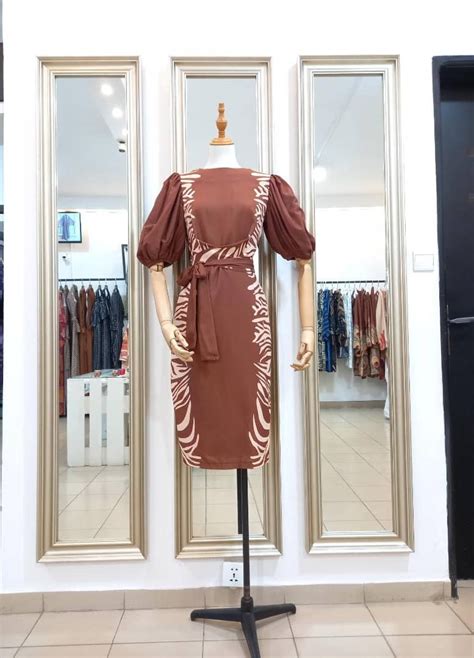 ROBE AYA TIGER BROWN Par Nanawax Robes Courtes ANKA