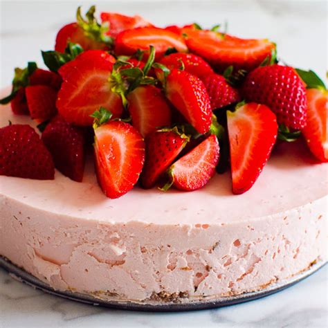 Healthy No Bake Strawberry Cheesecake IFoodReal