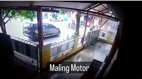 Viral Video Detik Detik Pelaku Curanmor Maling Sepeda Motor Di Gunung