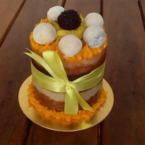 Mini Naked Cake