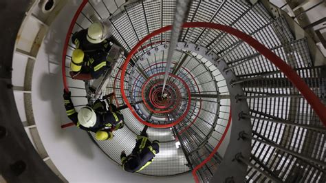 Diese Übung forderte Mitglieder der Freiwilligen Feuerwehr