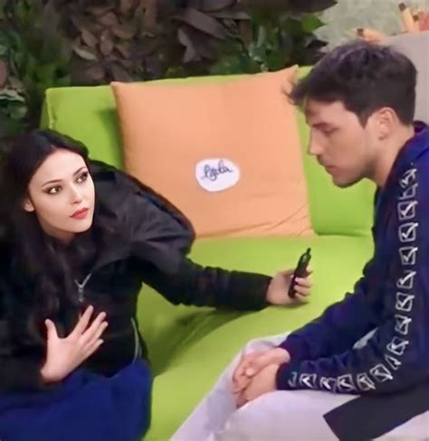 Gf Vip Il Gesto Di Martina Nasoni Su Daniele Che Tutti Hanno Notato