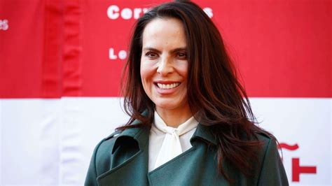 Kate del Castillo adaptará a una serie la novela Revolución de Pérez