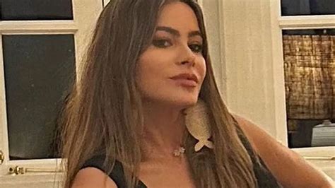 Sofia Vergara Flaunts Famous Hourglass Curves In Plunging Swimsuit For