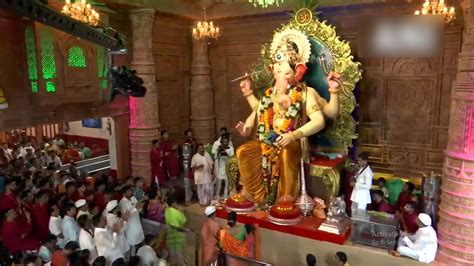 Lalbaugcha Raja Aarti Live: मुंबई में गणपति बप्पा की धूम, भारी-भीड़ के बीच 'लालबाग के राजा' की ...