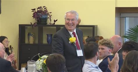 KDKA-TV's Jon Delano receives Great Alumni Award from Mt. Lebanon High ...