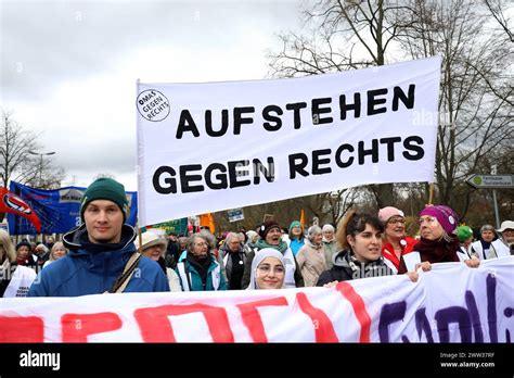 Bgr B Ndnis Gegen Rechts Zusammen Gegen Faschismus Demo Gegen