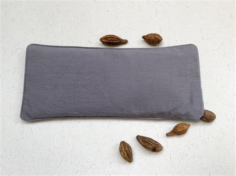 Herbal Eye Pillow Yoga with Lavender and Flax Seeds • Vritti Designs