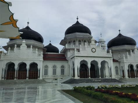 Masjid Raya Baiturrahman Adalah Ikon Masjid di Indonesia : Okezone ...