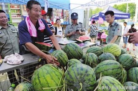 男子進城賣西瓜，老人連續3天都說瓜不甜要退錢，第4天驚喜來了 每日頭條