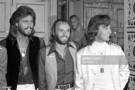 The Bee Gees Barry Gibb Maurice Gibb And Robin Gibb At A Press Fotografía De Noticias