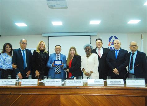 Arnon Velmovitsky Representa O Iab Na Posse Do Patrono De Honra Da