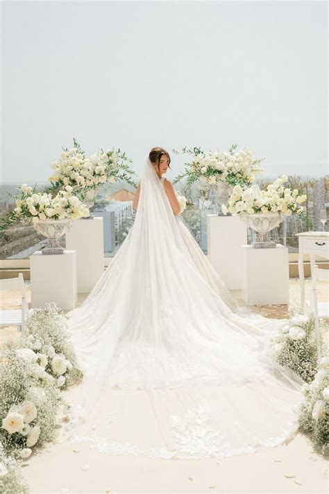 A Modern Fairytale Wedding - Barefoot Bride