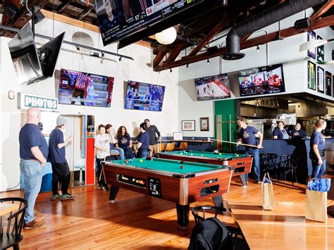 The 11 Best Sports Bars In Seattle - Seattle - The Infatuation