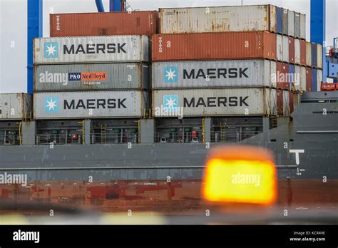 Maersk Sealand High Resolution Stock Photography And Images Alamy