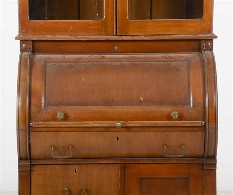 Antique Roll-Top Secretary Desk with Hutch | EBTH