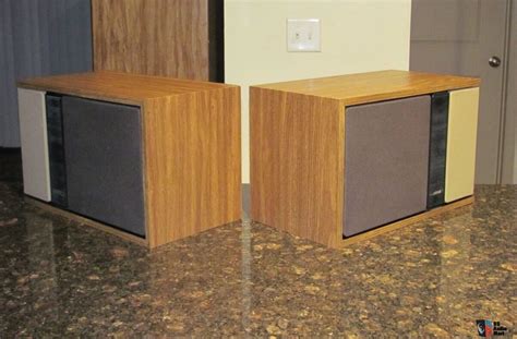 Vintage Bose 301 Series II Speakers in Walnut 2/pairs Photo #1963970 - US Audio Mart