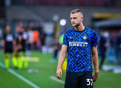 Mercato L Inter Rejette L Offre Du PSG Pour Skriniar Mercato