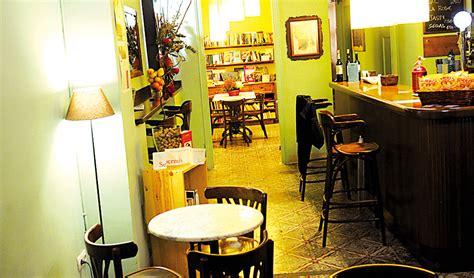 Bodega lo Pinyol Bars and pubs in Gràcia Barcelona