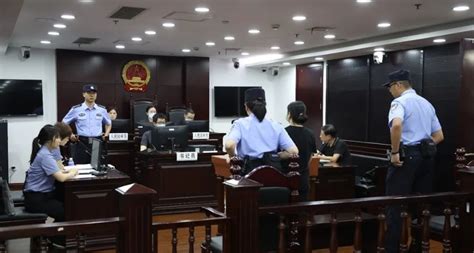 上海市普陀区人民法院一审公开审理并宣判被告人夏玉秋集资诈骗案