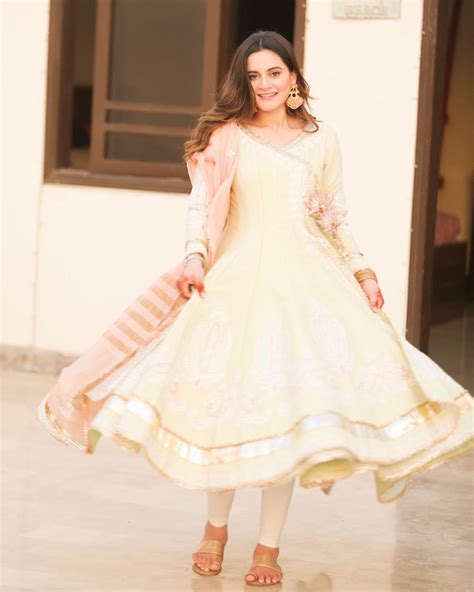 Beautiful And Gorgeous Aiman Khan Clicks On Eid Day1 Reviewitpk