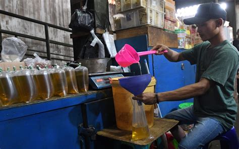 Subsidi Minyak Goreng Curah Dicabut Begini Respons Pedagang