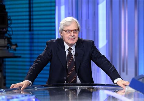 Sgarbi Resiste Dopo La Bufera Morgan Lo Difende E Comencini Se Ne Va