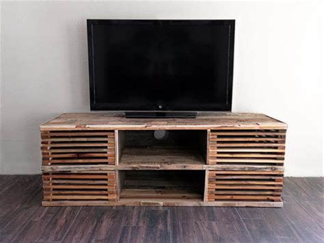 Diy Pallet Slatted Media Console Table Pallets