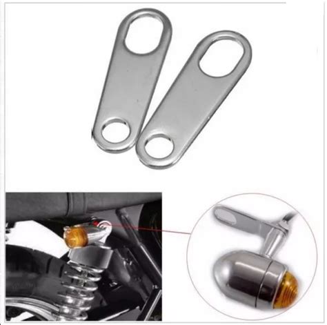 PAIRE DE PATTES pour fixation clignotants à larrière Chrome moto