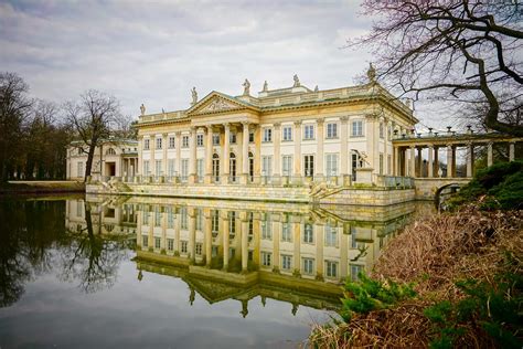 Azienki Kr Lewskie Ogrody Zabytki Historia