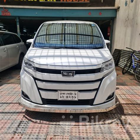 Toyota Noah Octane With Loan For Sale In Ramna Bikroy