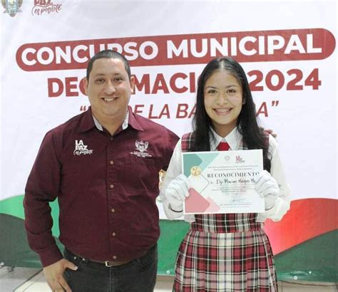 Premian A Ganadores Del Concurso Municipal De Declamaci N