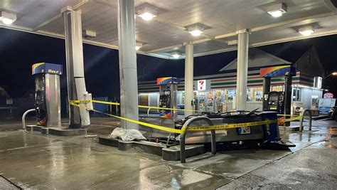 Vehicle Crashes Into Gas Pump In East Pittsburgh