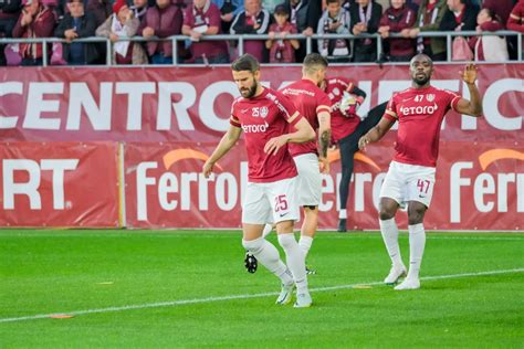 Cfr Cluj I I Poate Nt Ri Lotul La Var Prin Readucerea Unui Portar