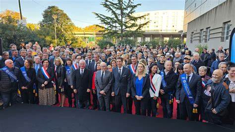 Cérémonie d hommage pour les victimes de l attentat en Israël et pour