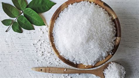 Does Epsom Salt Really Work On Acne Heres The Truth Behind It